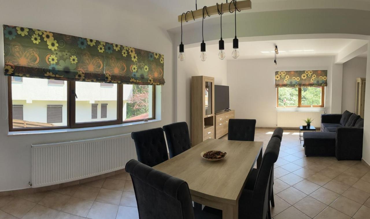 Vila 7 Predeal - Unique Location In The Forest Exteriör bild