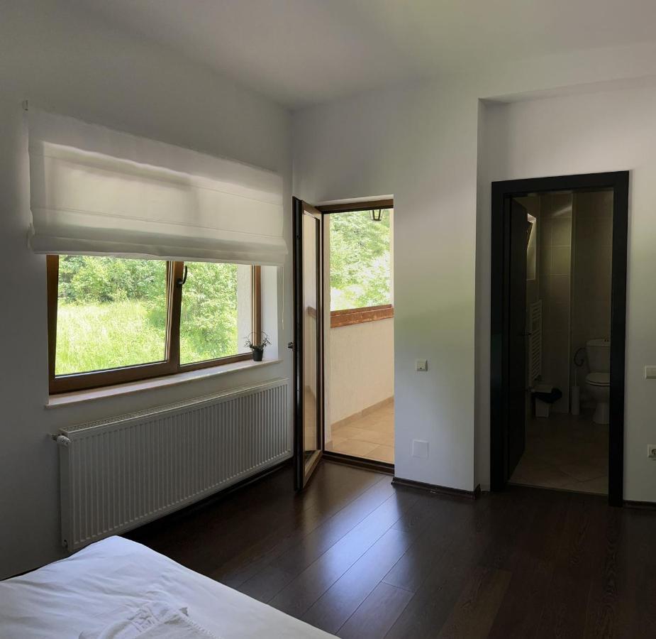 Vila 7 Predeal - Unique Location In The Forest Exteriör bild